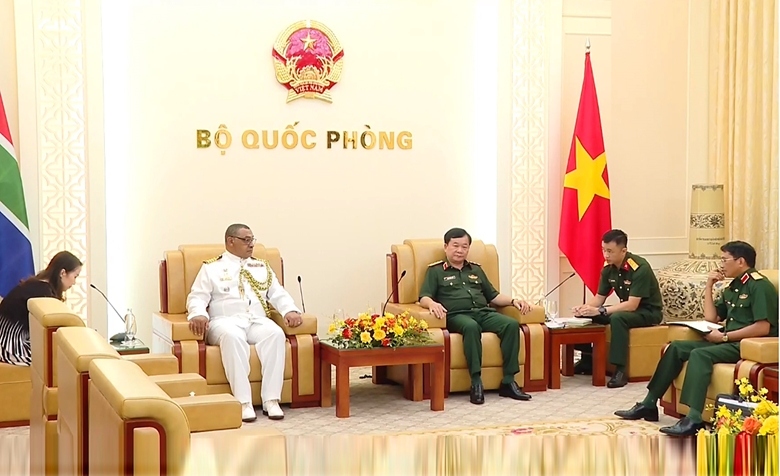 Vietnam, South Africa enhance defence links